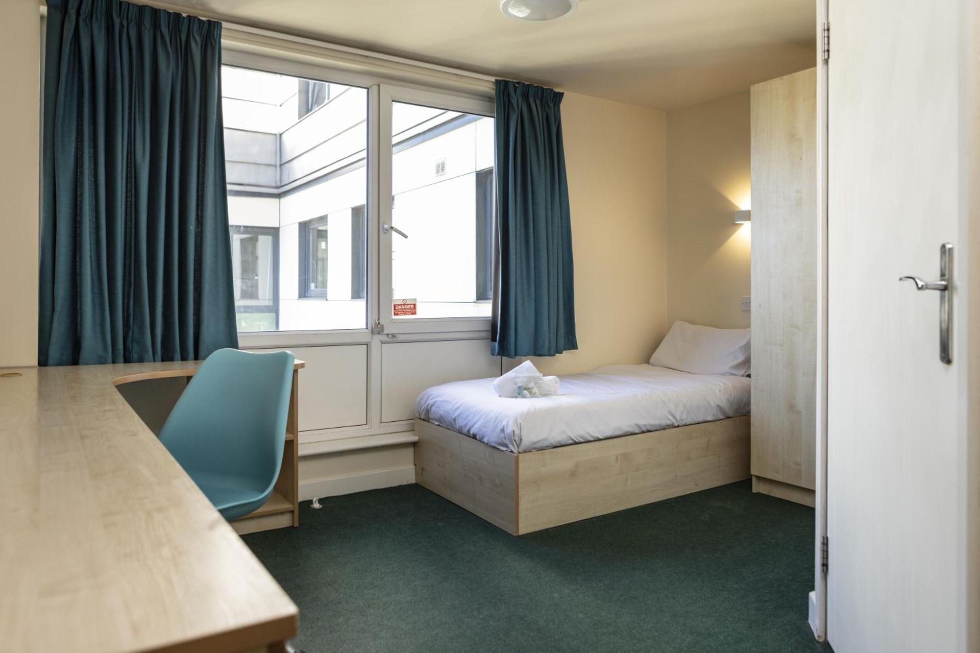 Burley Road Aparthotel Leeds  Exterior foto